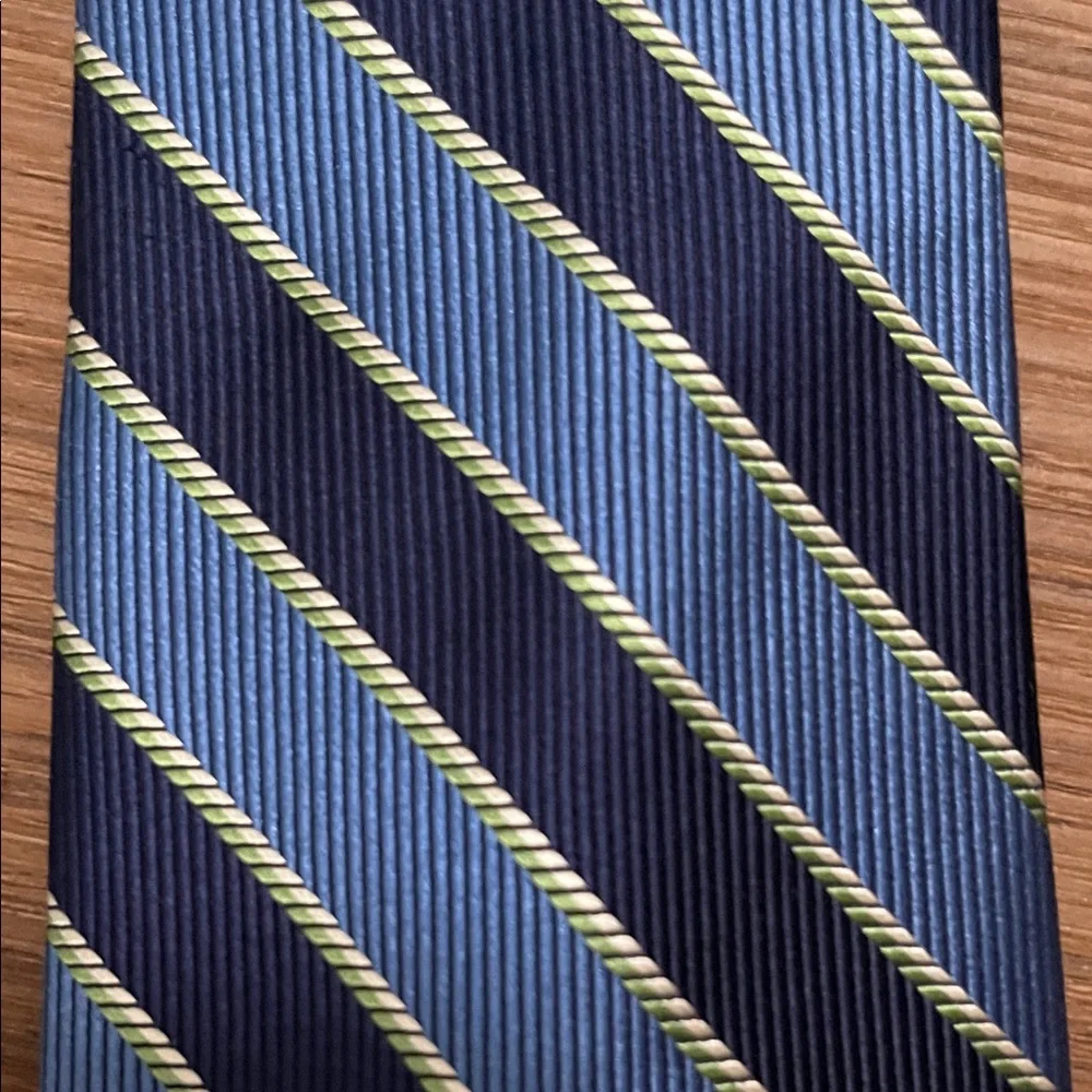 Chaps stylish tie